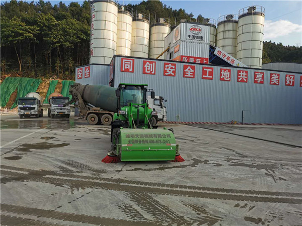 http://www.hzrbsb.cn施工清掃車(chē)